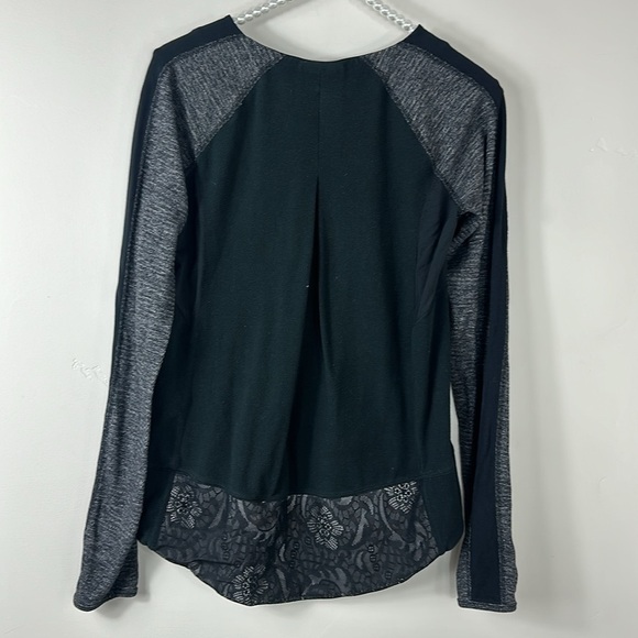 Lululemon Black Run: Bold in the Cold Long Sleeve Top 4 - Picture 10 of 12